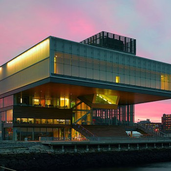 當代藝術(shù)學(xué)院