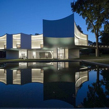 富蘭克林與馬歇爾學(xué)院冬季視覺(jué)藝術(shù)中心